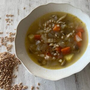 古代小麦ファッロの野菜スープ